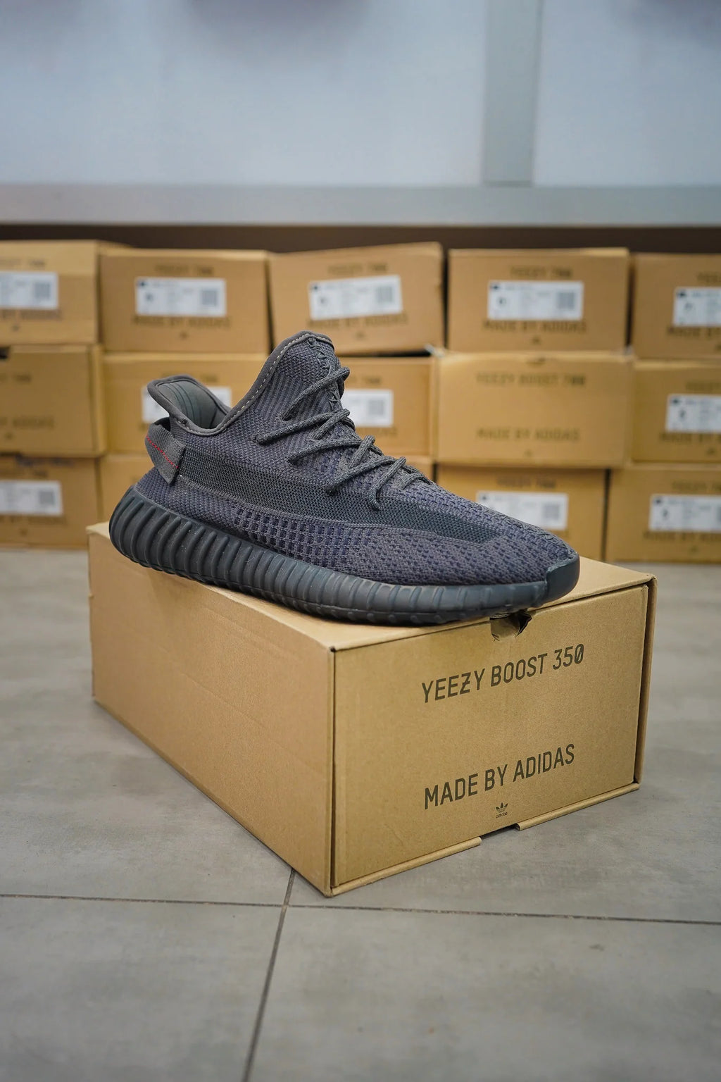 Yeezy 350 Pirate black